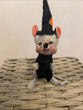 Annalee Gray and Black Witch Mouse with Orange Accent